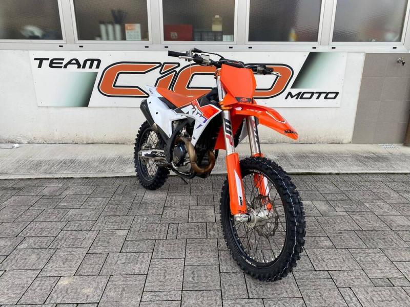 KTM SX 450 F (2023)